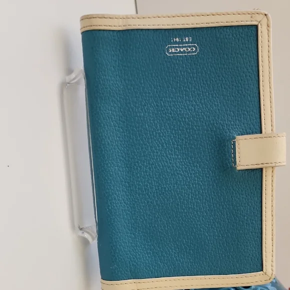 Coach Turquoise and Cream Agenda - Picture 7 of 13